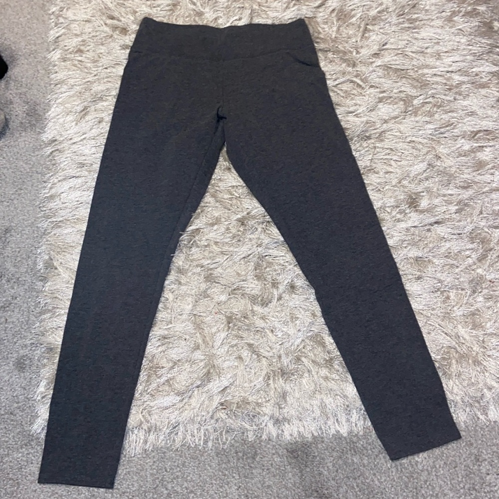 Aerie size medium cotton leggings grey